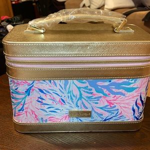Lilly Pulitzer Train Case and Brush Set in Kaleidescope Coral